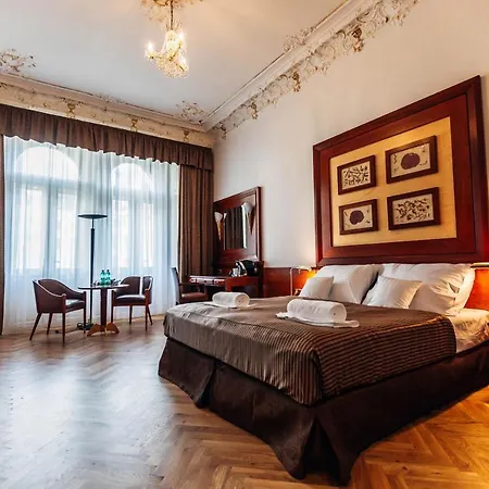 La Bohemia 4*